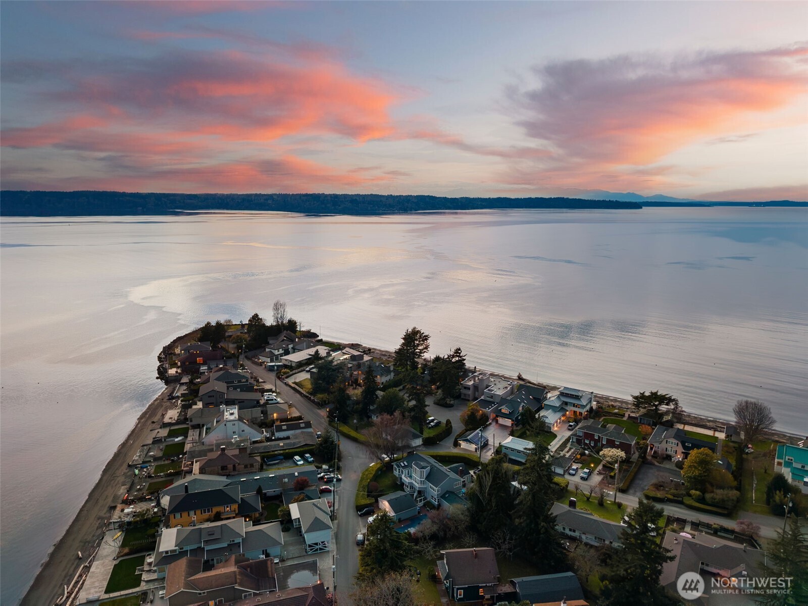 9 SW Three Tree Point Lane Burien WA 98166