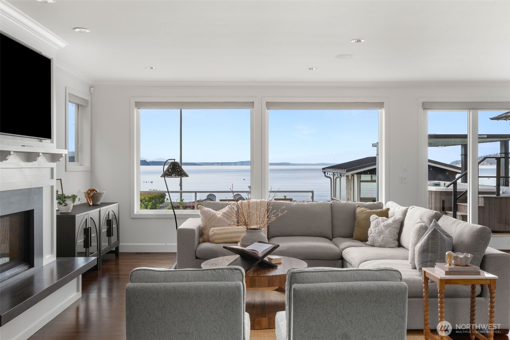 9 SW Three Tree Point Lane Burien WA 98166