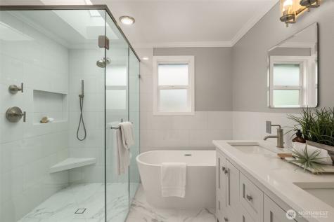 24325 SE 40th Place Sammamish WA 98029