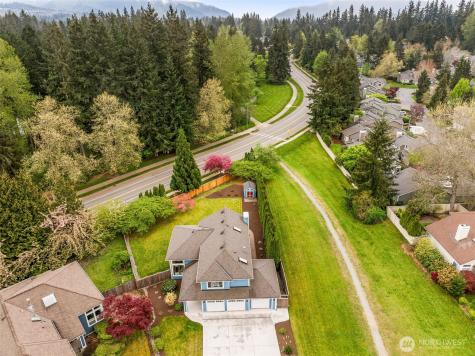 24325 SE 40th Place Sammamish WA 98029