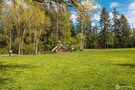 24325 SE 40th Place Sammamish WA 98029