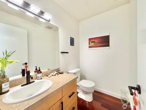6719 35th Place S Seattle WA 98118