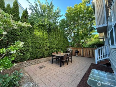 6719 35th Place S Seattle WA 98118