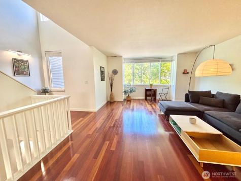 6719 35th Place S Seattle WA 98118