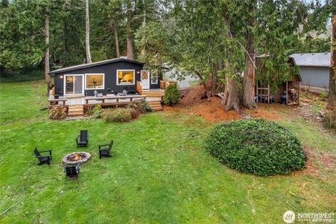 1465 Lake Drive Camano Island WA 98282