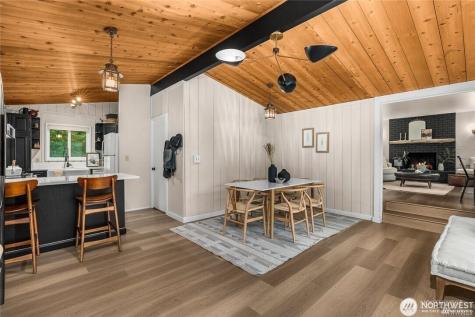 1465 Lake Drive Camano Island WA 98282