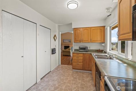 345 Seaview Court Camano Island WA 98282