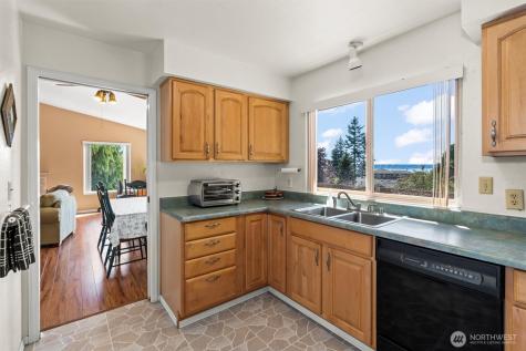 345 Seaview Court Camano Island WA 98282