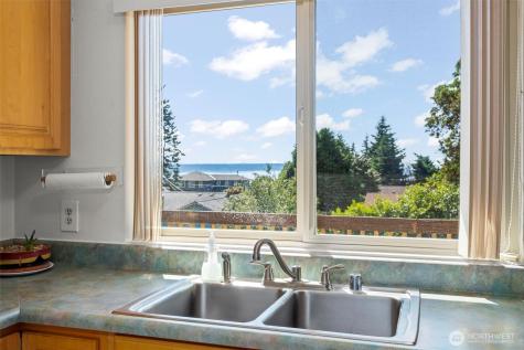 345 Seaview Court Camano Island WA 98282