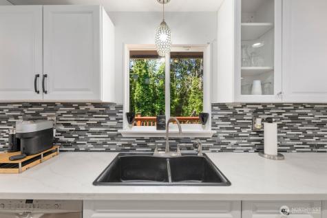 2102 SW 322nd Street Federal Way WA 98023