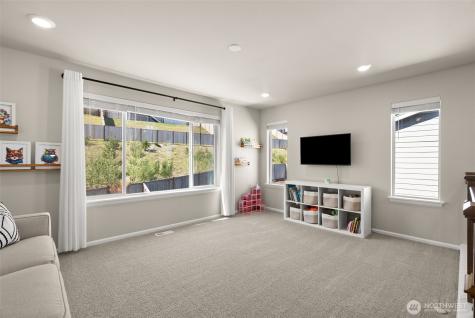 10417 Treasure Drive NW Silverdale WA 98383