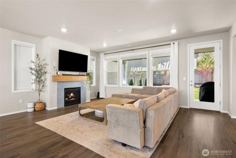 10417 Treasure Drive NW Silverdale WA 98383