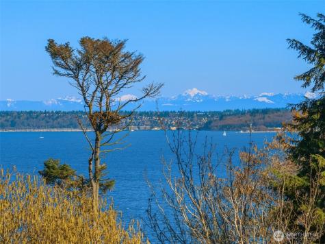 10700 NE Broomgerrie Road Bainbridge Island WA 98110