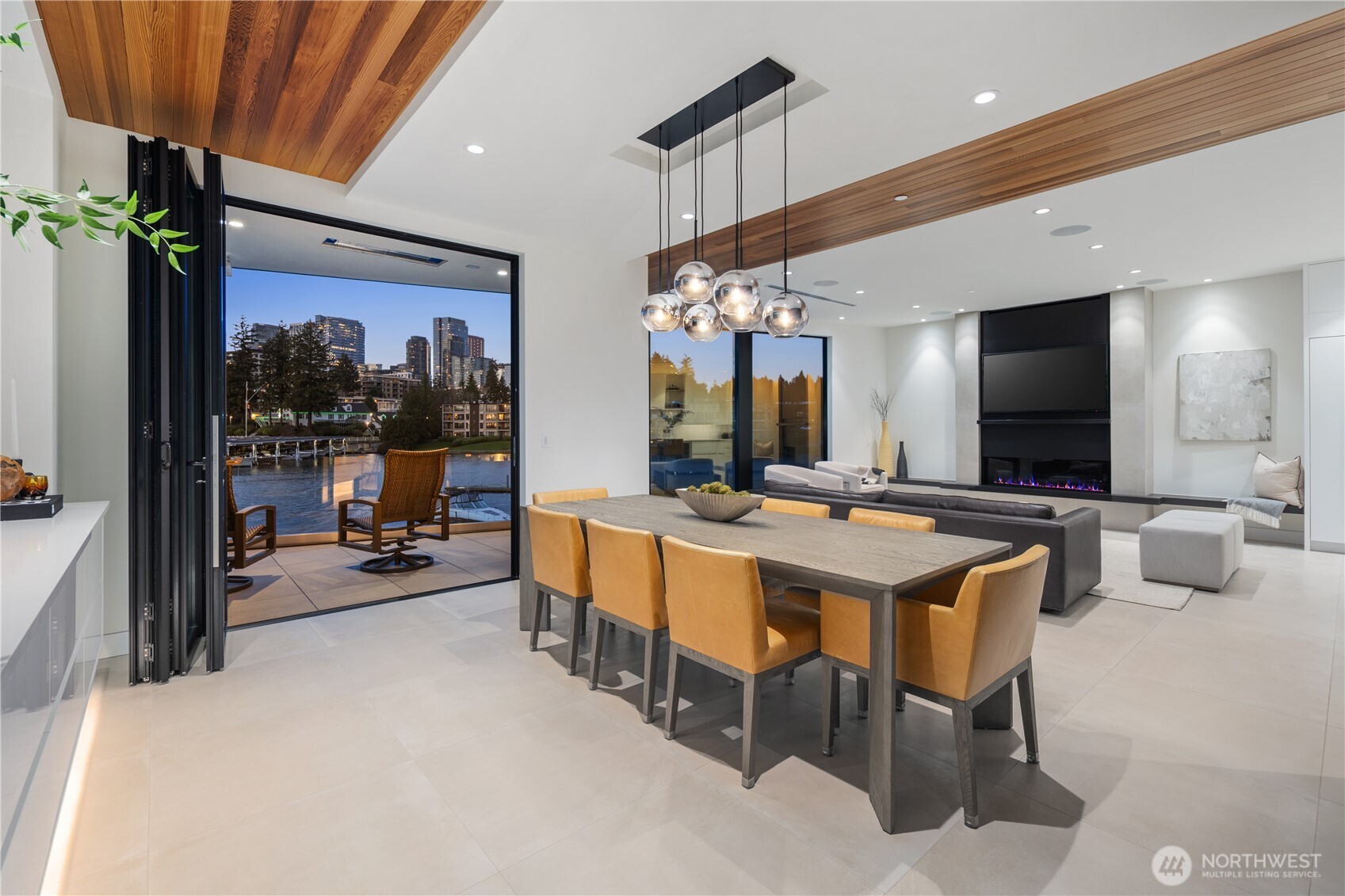 9810 SE Shoreland Drive Bellevue WA 98004