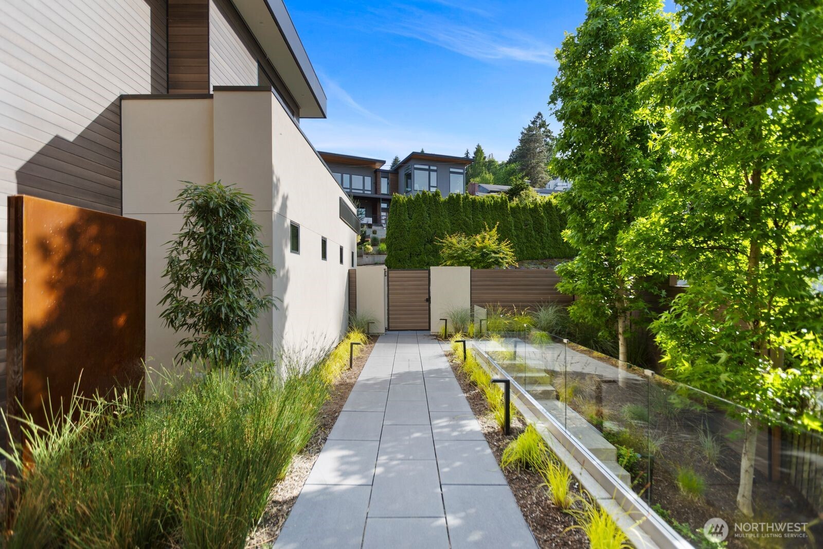 9810 SE Shoreland Drive Bellevue WA 98004