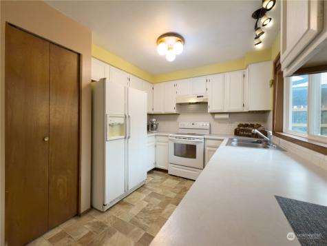 896 James Way Camano Island WA 98282