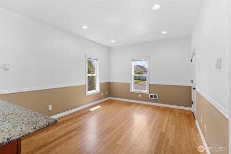 1823 Summit Avenue Everett WA 98201