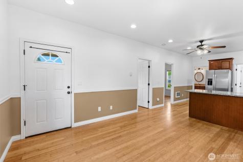 1823 Summit Avenue Everett WA 98201