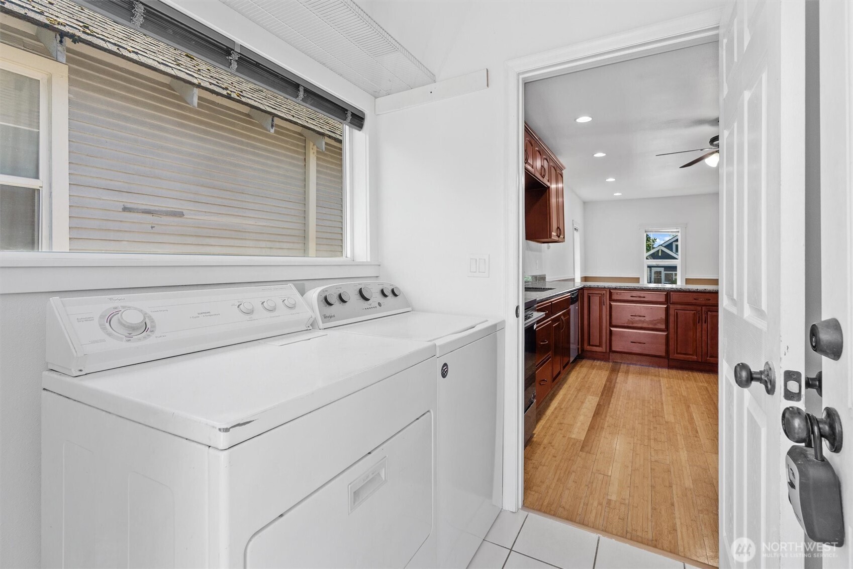 1823 Summit Avenue Everett WA 98201