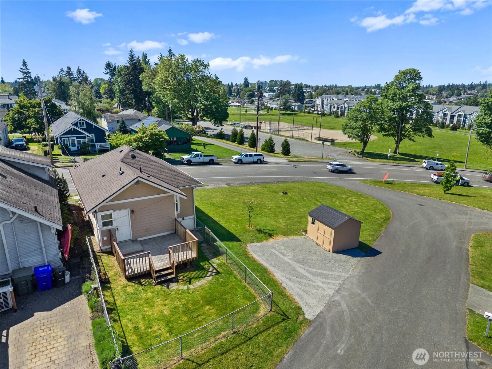 1823 Summit Avenue Everett WA 98201