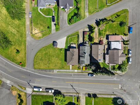 1823 Summit Avenue Everett WA 98201