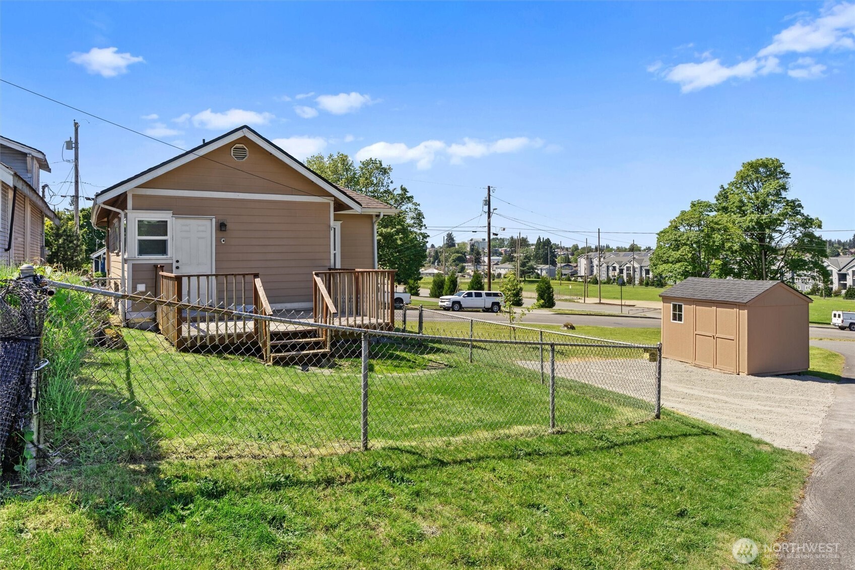 1823 Summit Avenue Everett WA 98201