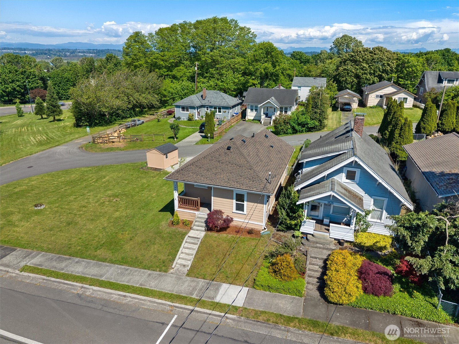 1823 Summit Avenue Everett WA 98201
