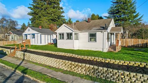 2516 11th Street Bremerton WA 98312