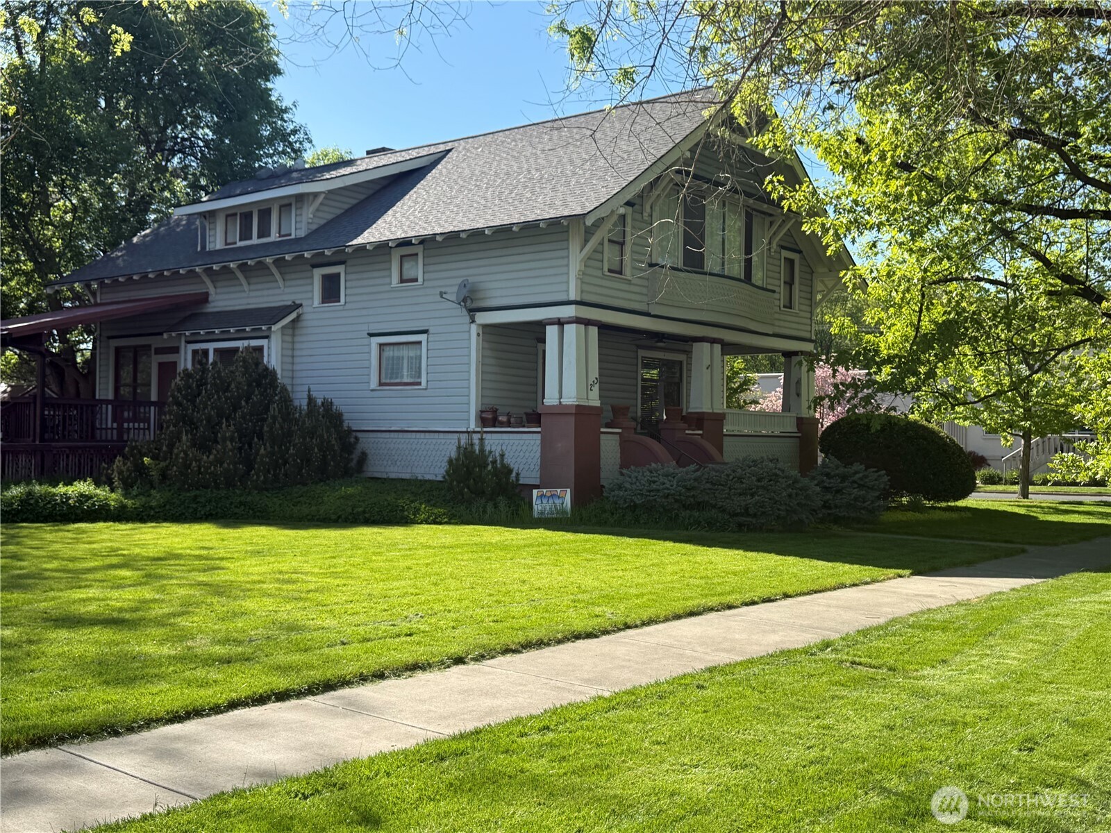 213 N 2nd Street Dayton WA 99328