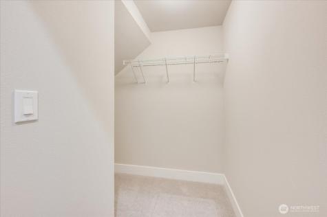 20820 99th Place S Kent WA 98031