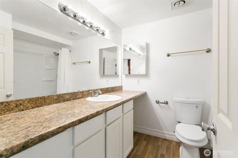 708 6th Avenue S Kent WA 98032