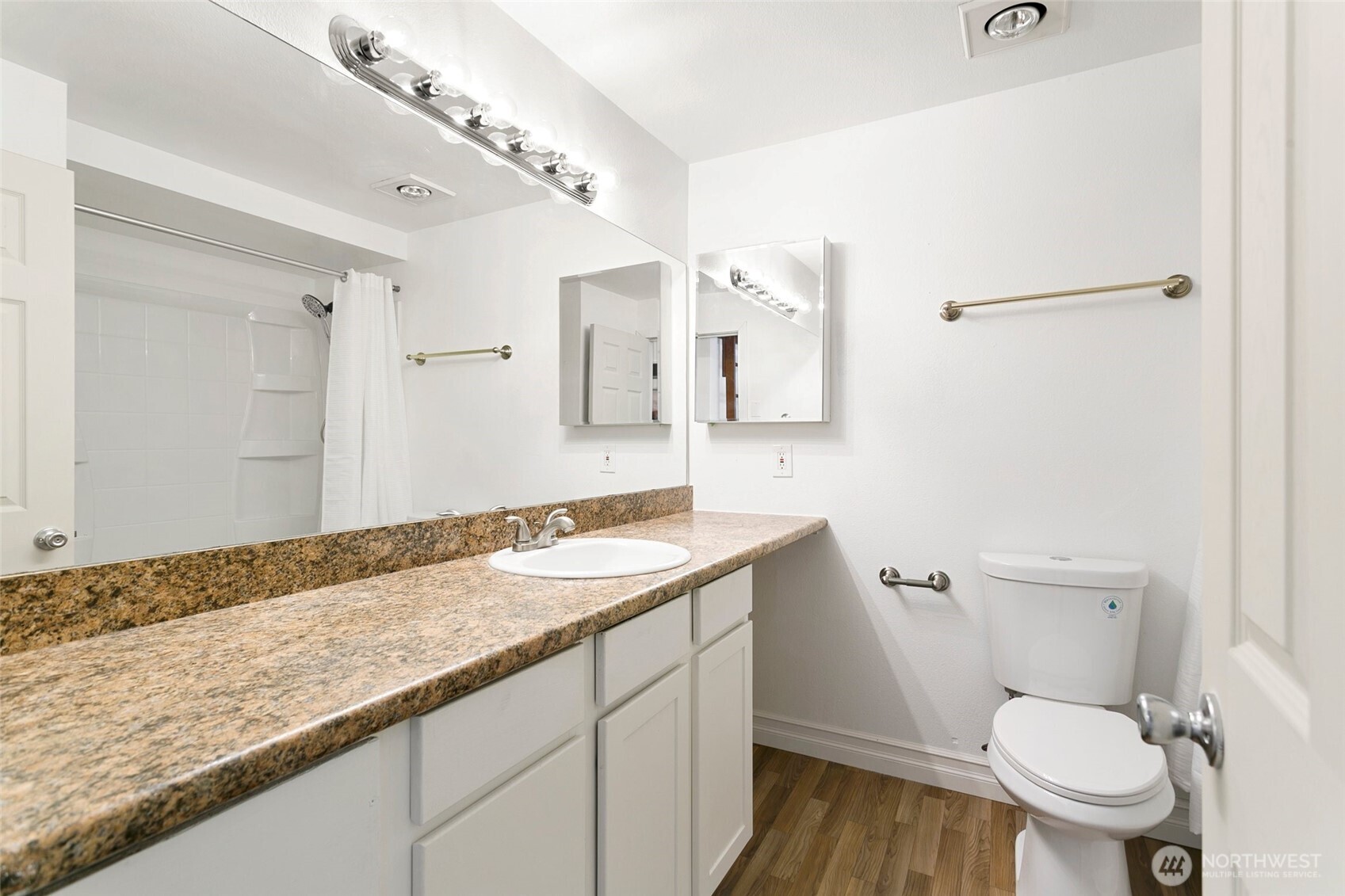 708 6th Avenue S Kent WA 98032