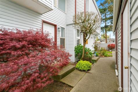 708 6th Avenue S Kent WA 98032