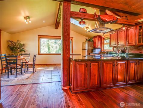 18612 51st Avenue SE Bothell WA 98012