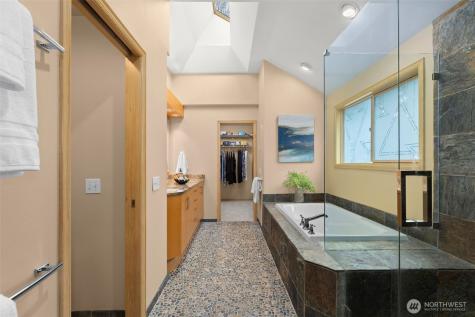 16880 SE 56th Place Bellevue WA 98006