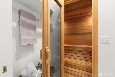 16880 SE 56th Place Bellevue WA 98006