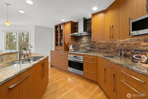 16880 SE 56th Place Bellevue WA 98006