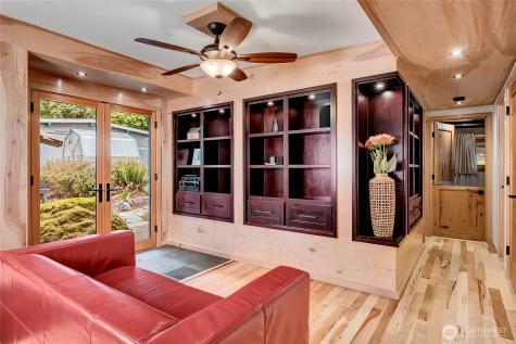 24123 7th Avenue W Bothell WA 98021