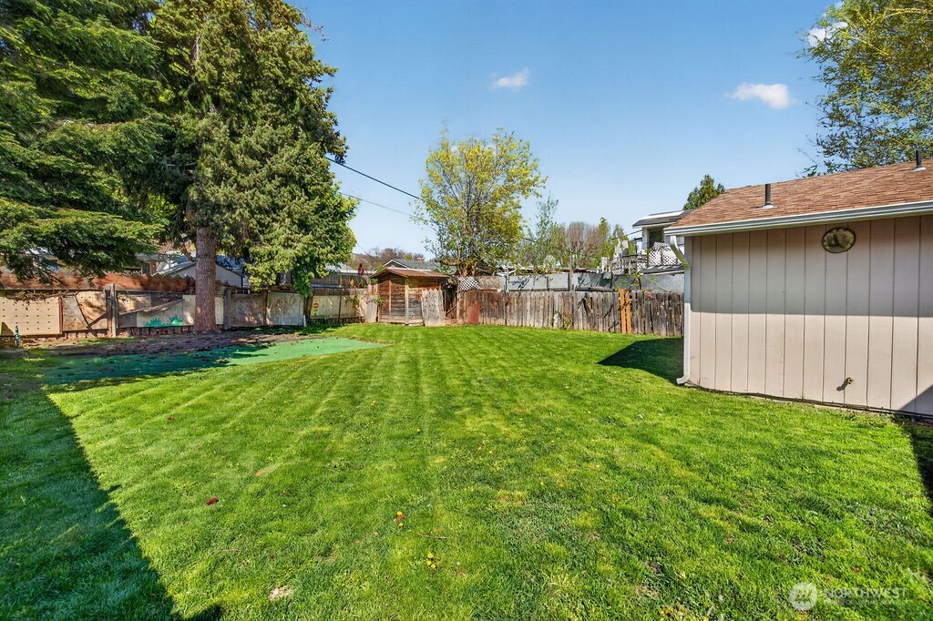 734 Saddlerock Drive Wenatchee WA 98801