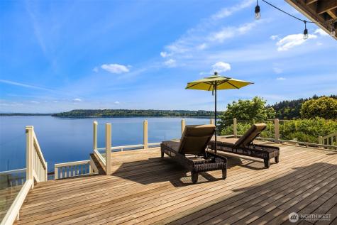 20446 Chautauqua Beach Road SW Vashon WA 98070