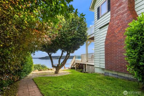 20446 Chautauqua Beach Road SW Vashon WA 98070