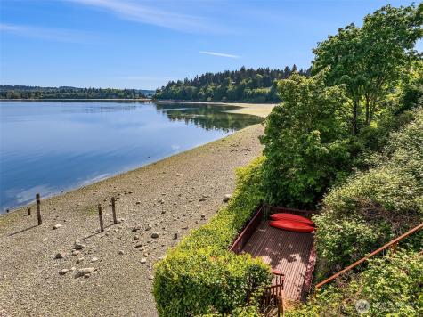 20446 Chautauqua Beach Road SW Vashon WA 98070