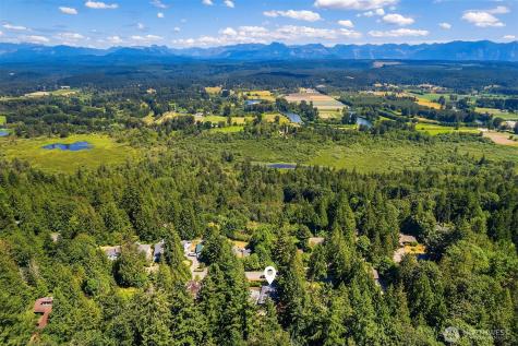 1247 293rd Avenue NE Carnation WA 98014