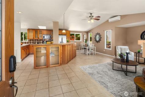 1247 293rd Avenue NE Carnation WA 98014