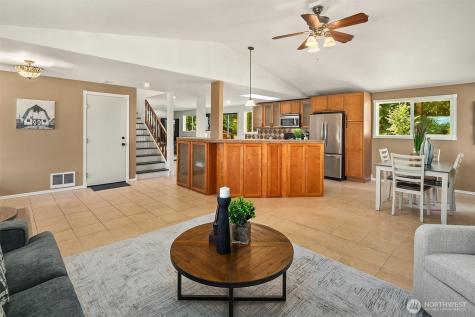 1247 293rd Avenue NE Carnation WA 98014