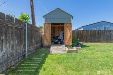 401 Ridgeview Loop Drive Wenatchee WA 98801