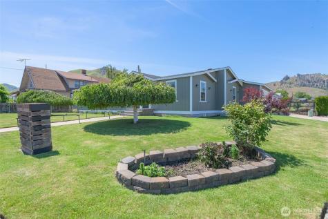 401 Ridgeview Loop Drive Wenatchee WA 98801