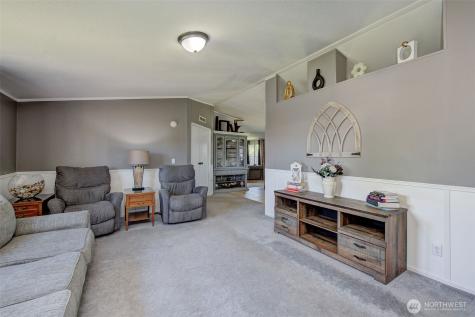 401 Ridgeview Loop Drive Wenatchee WA 98801