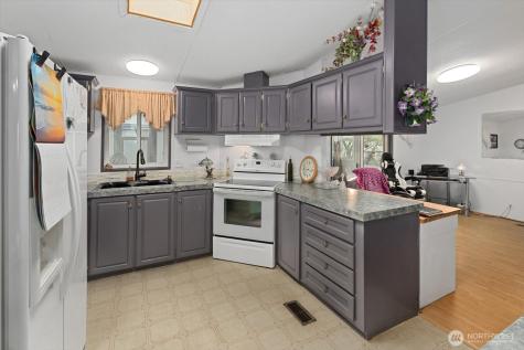 8430 SE 15th Place Lake Stevens WA 98258