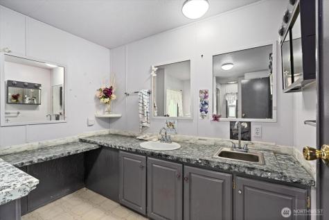 8430 SE 15th Place Lake Stevens WA 98258